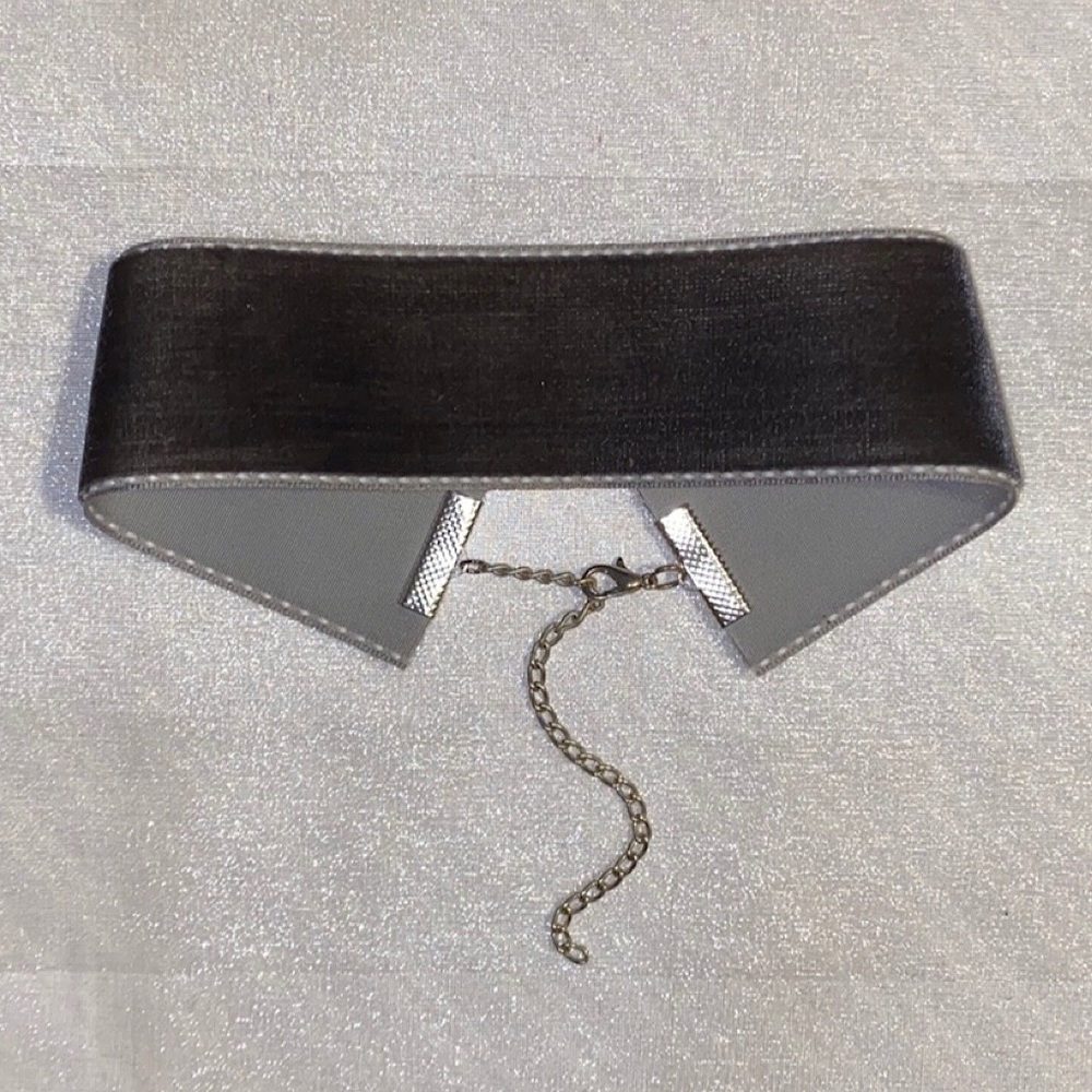 Grey Velvet Choker